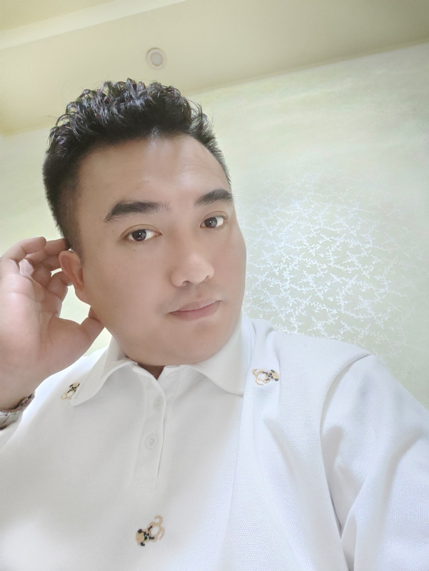 哈哈先生的第一张照片--宁德上门女婿服务网